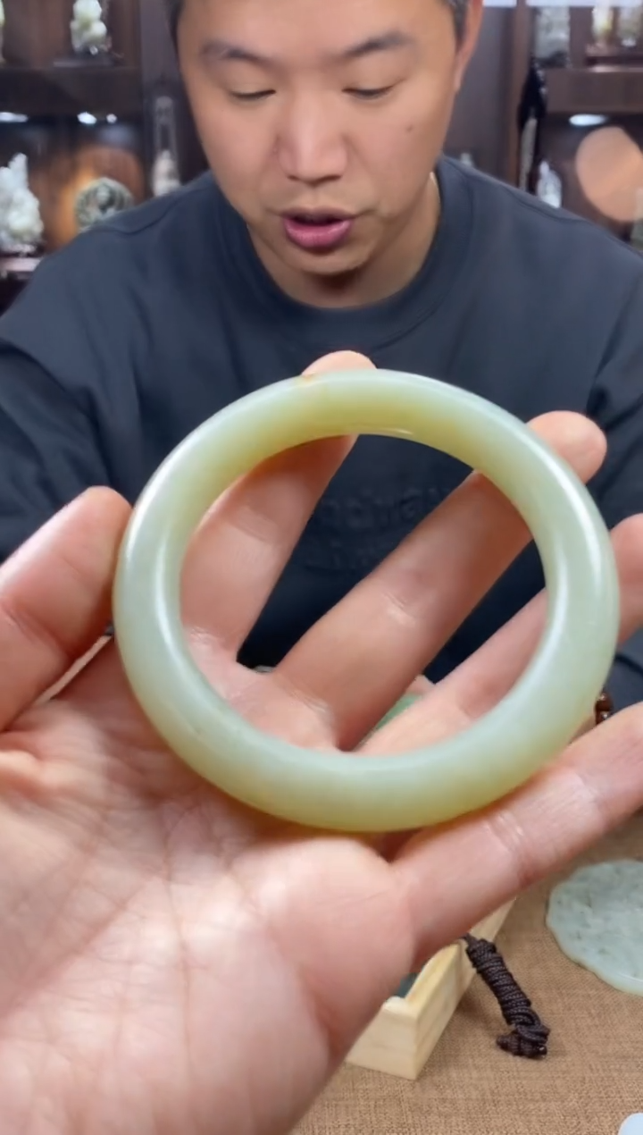 【闪购商品】和田玉颈饰未镶嵌61圈口