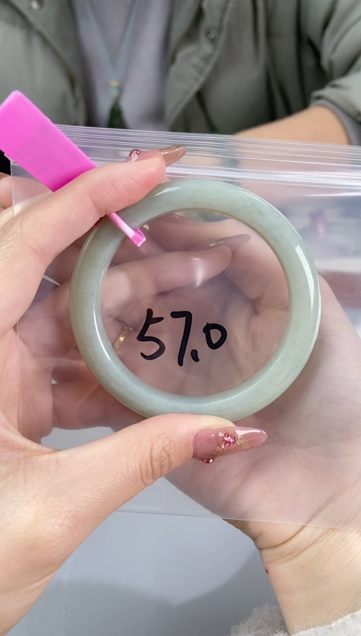 【闪购商品】和田玉手镯未镶嵌和田玉手镯