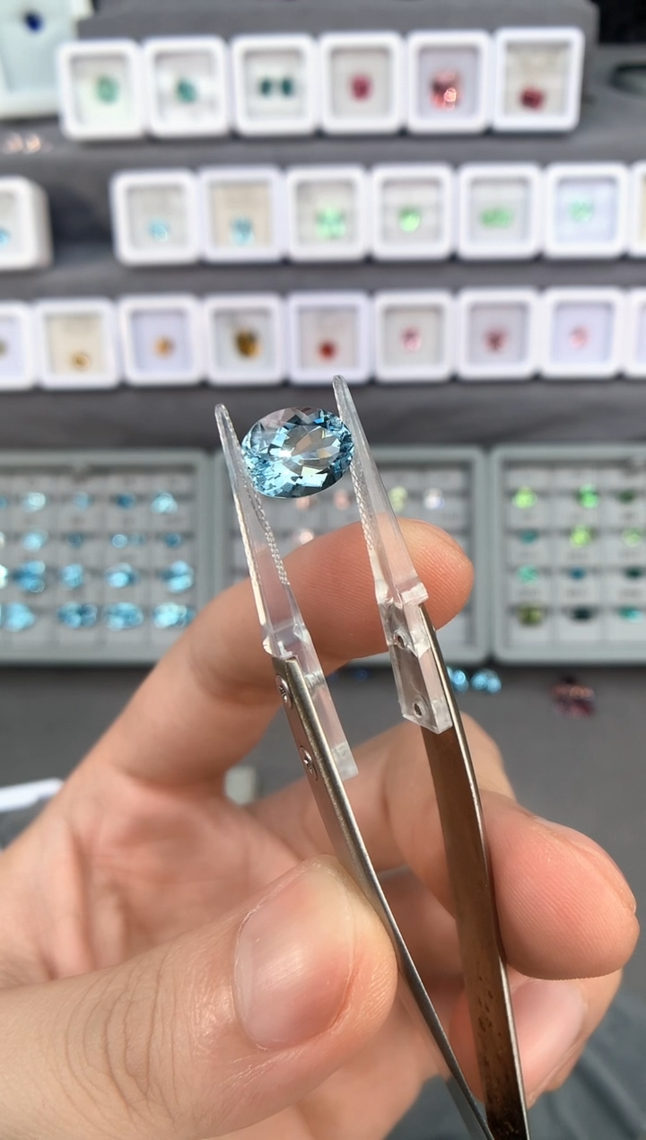 【闪购商品】定制海蓝宝石裸石未镶嵌3.71ct