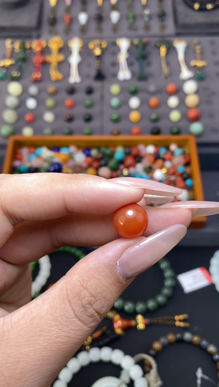 未镶嵌车挂玛瑙/玉髓胖**。12mm单珠