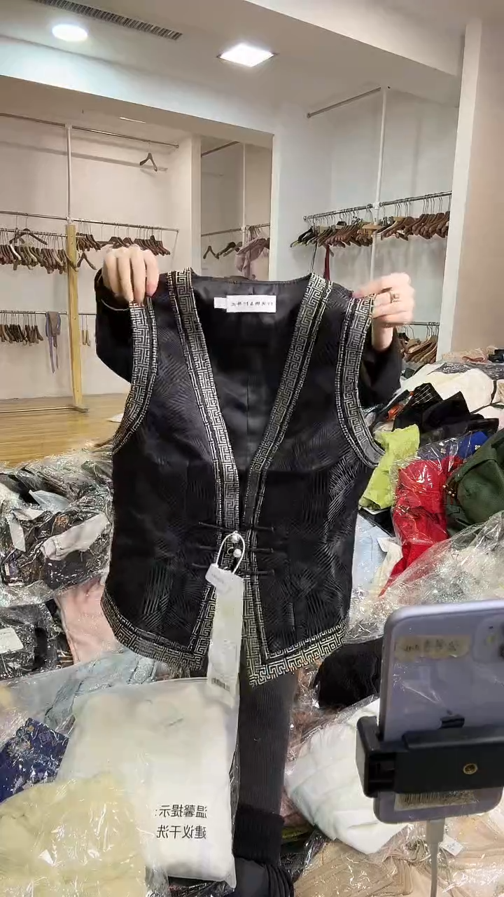 L码        105-115斤