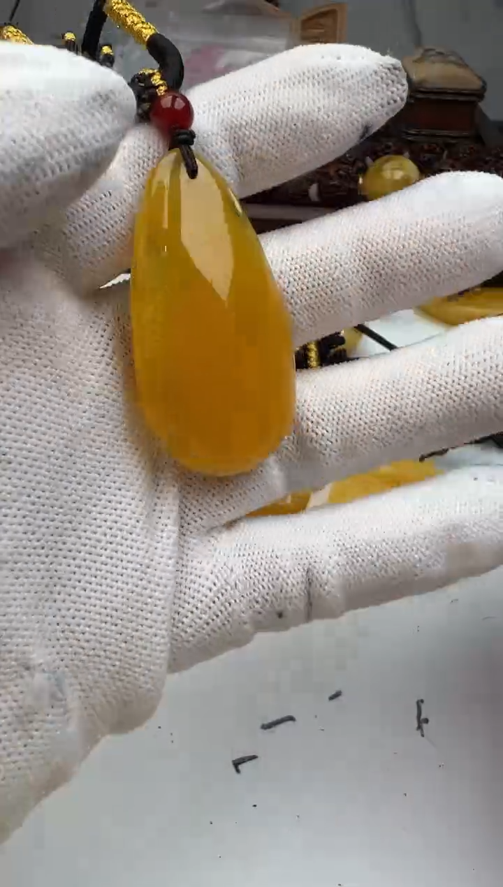 【闪购商品】蜜蜡吊坠(不含链)未镶嵌蜜蜡吊坠