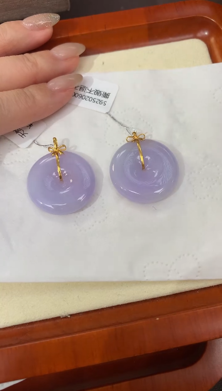 【闪购商品】翡翠颈饰18K金镶嵌天然缅甸a货翡翠(多样性发其一)