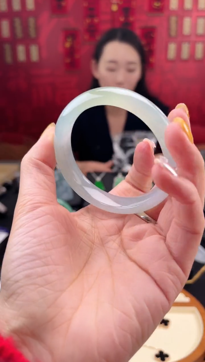 【闪购商品】翡翠手镯未镶嵌手镯55.3#