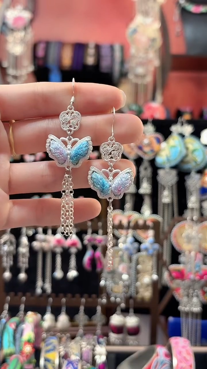 织绣 云织谣民族风精美饰品   377