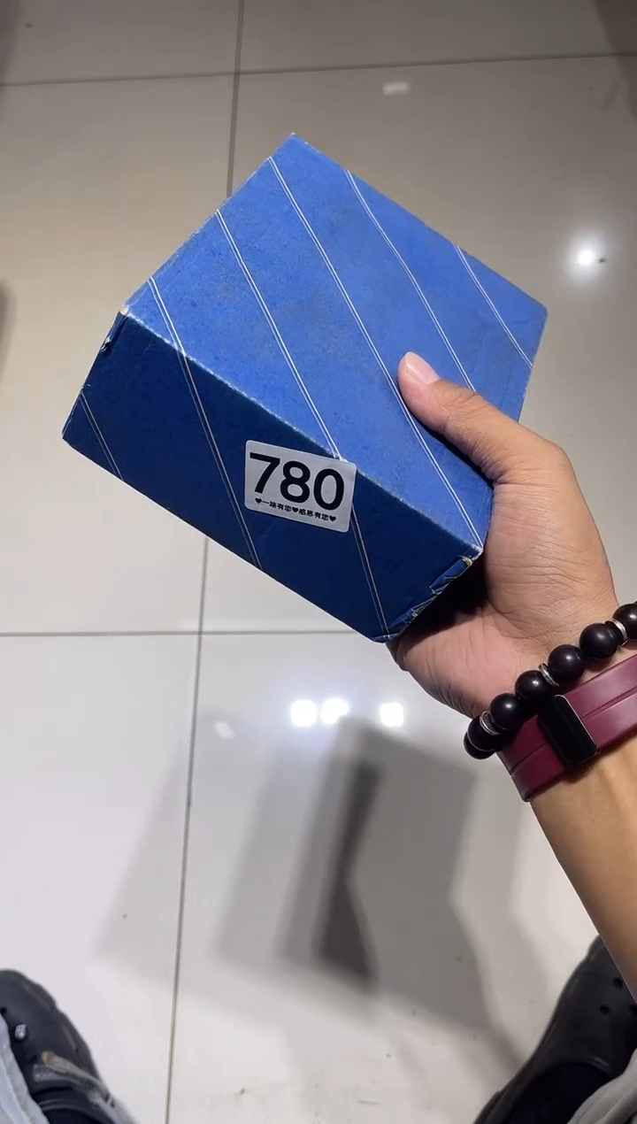 瓷片啊**车780.......