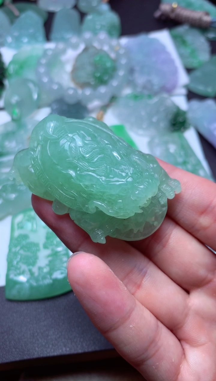 【闪购商品】翡翠颈饰未镶嵌天然翡翠