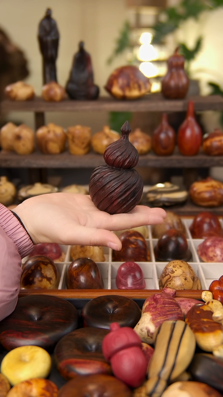 【闪购商品】木老挝大红酸枝牙签筒