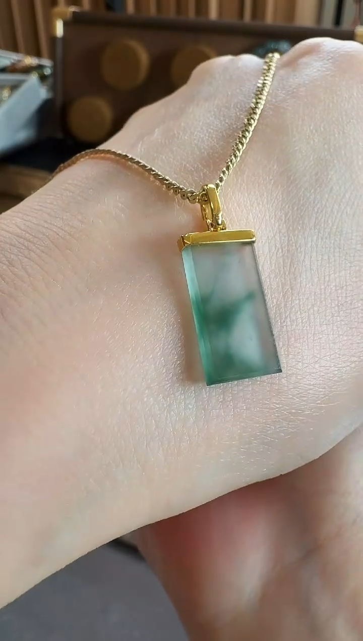 吊坠(不含链)18K金镶嵌翡翠吊坠