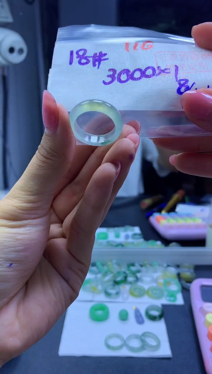 未镶嵌定制翡翠戒圈#3000元-毛货需精细抛光