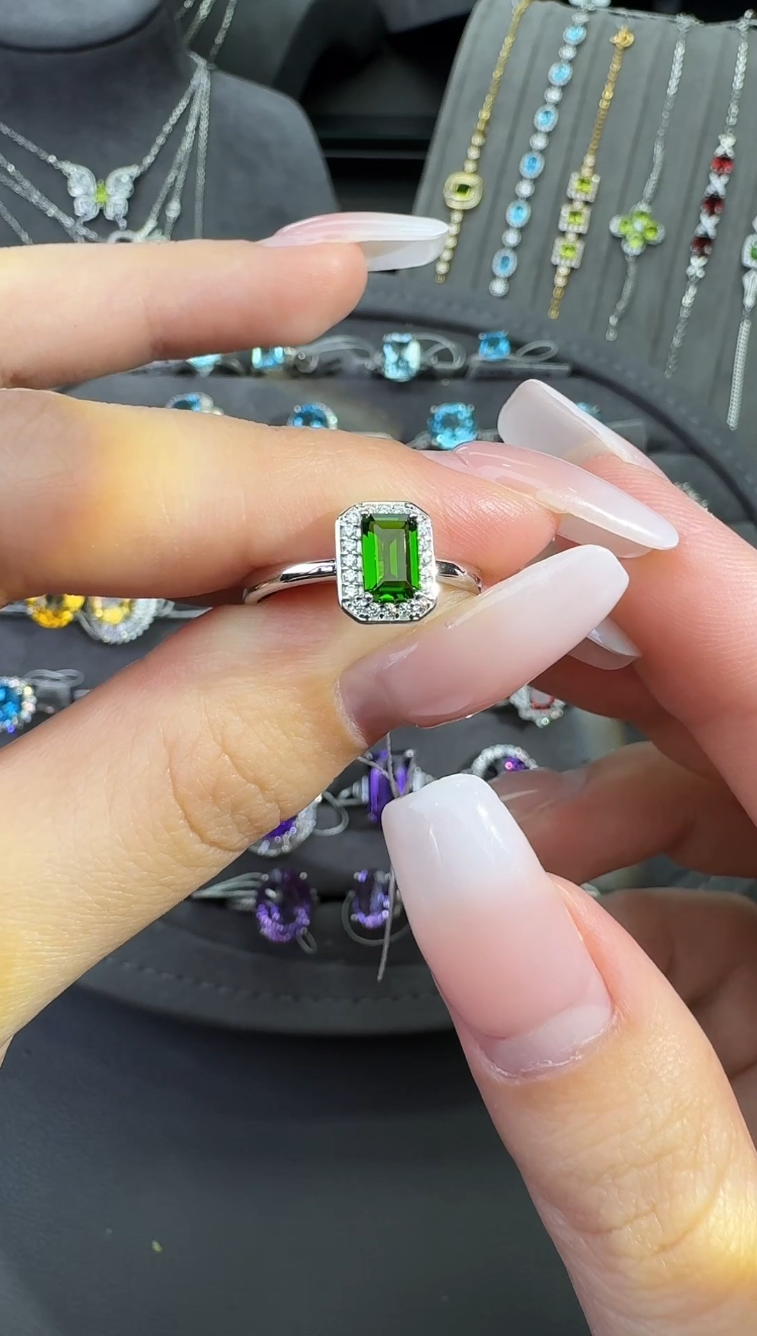 银S925镶嵌透辉石戒指透辉石戒指