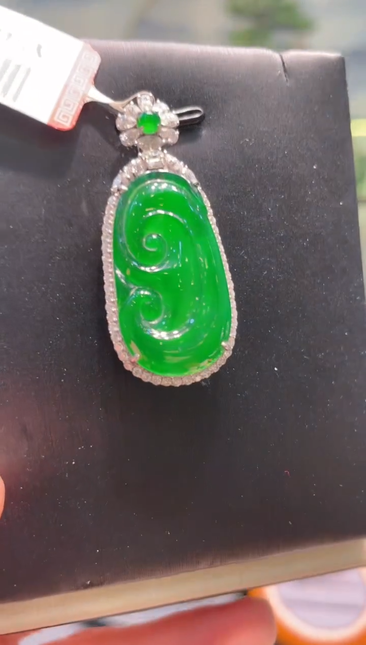 【闪购商品】翡翠颈饰18K金镶嵌A110天然A货翡翠