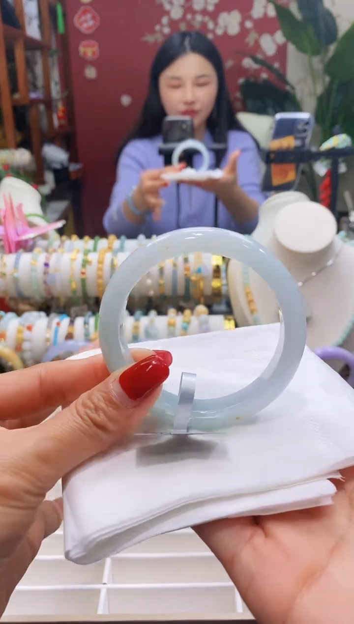 【闪购商品】翡翠手镯未镶嵌164/56.8/12.2*7.9