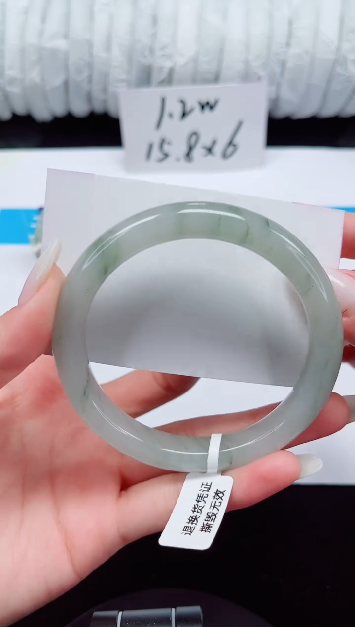 未镶嵌手镯石英质玉82-62/63