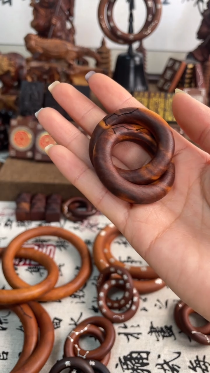【闪购商品】木桃木刻星款小乾坤圈
