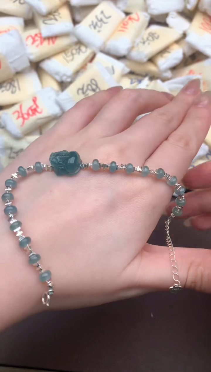 【闪购商品】翡翠挂件未镶嵌—