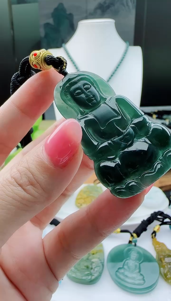 【闪购商品】翡翠颈饰未镶嵌多样性随机一件发货
