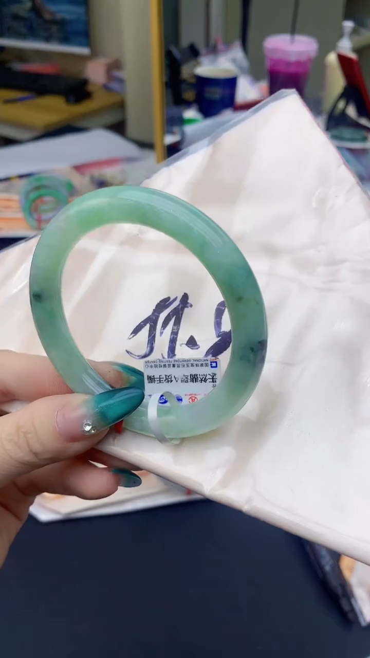 【闪购商品】翡翠手镯未镶嵌0582084160