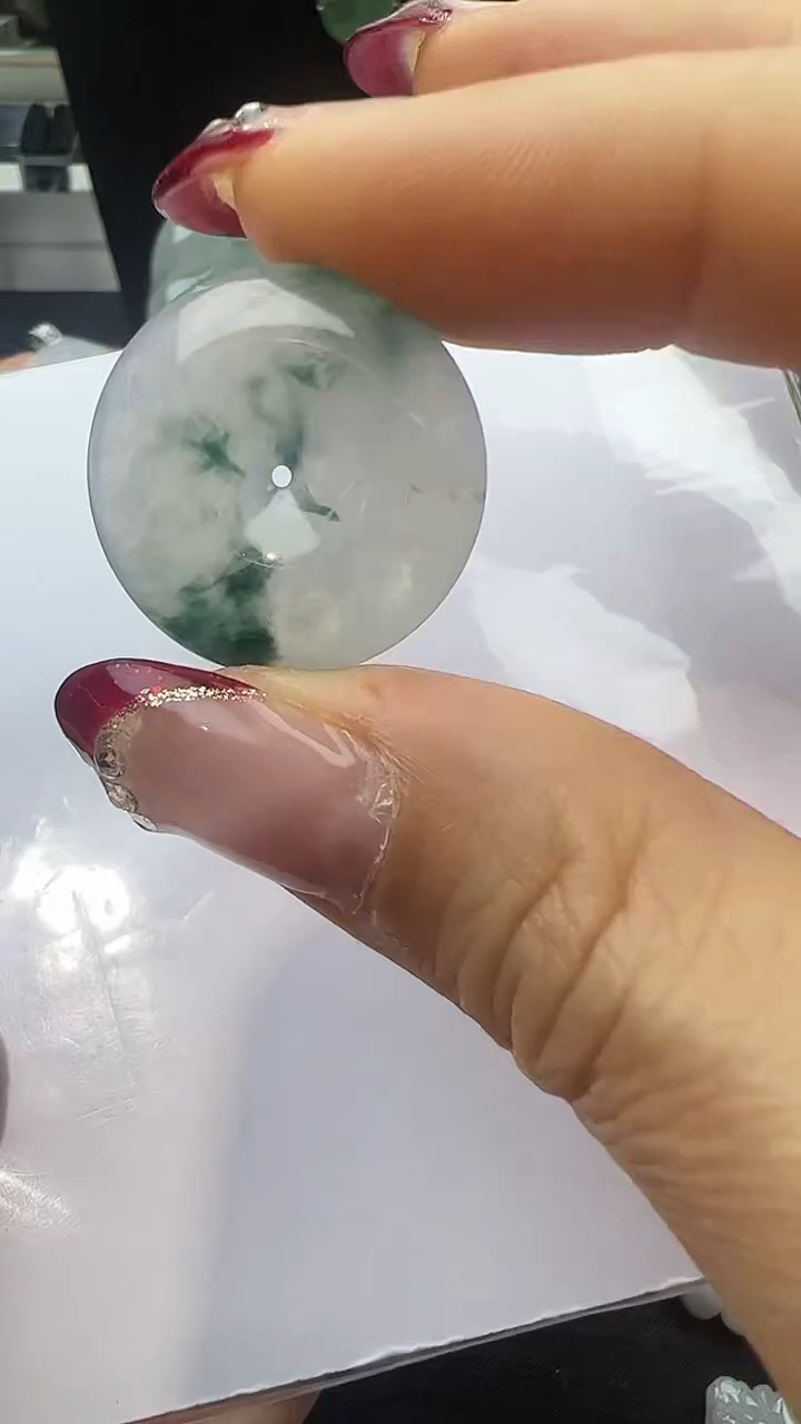 【闪购商品】翡翠颈饰未镶嵌平安扣