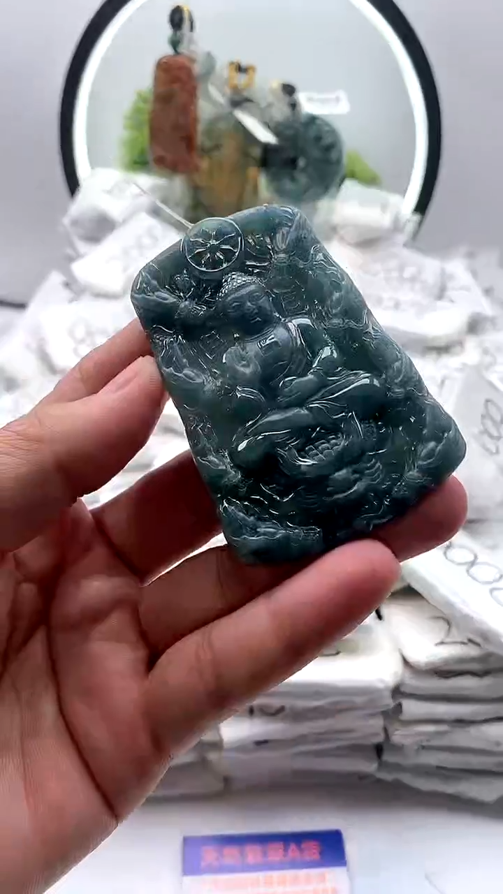 【闪购商品】翡翠颈饰未镶嵌阿弥陀佛