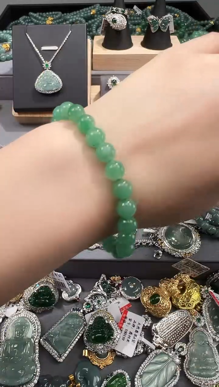 【闪购商品】翡翠吊坠(赠链)未镶嵌翡翠A货源头工厂带证书发