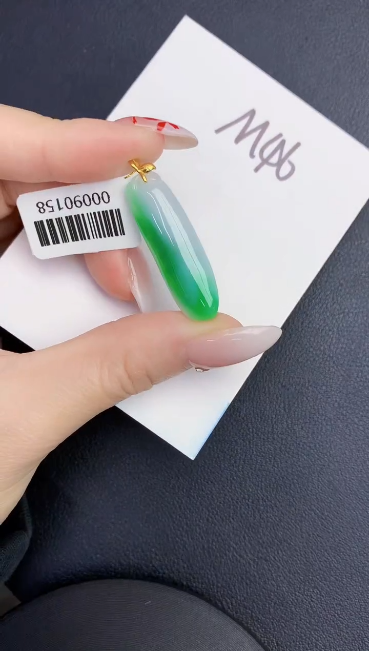 【闪购商品】翡翠颈饰18K金镶嵌000000000000