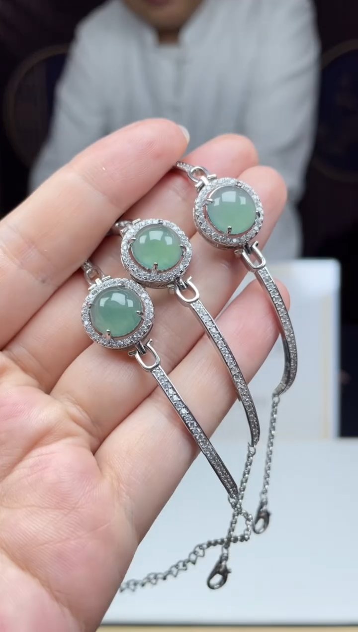 【闪购商品】翡翠颈饰未镶嵌多样性发货 (只发一件) *P10