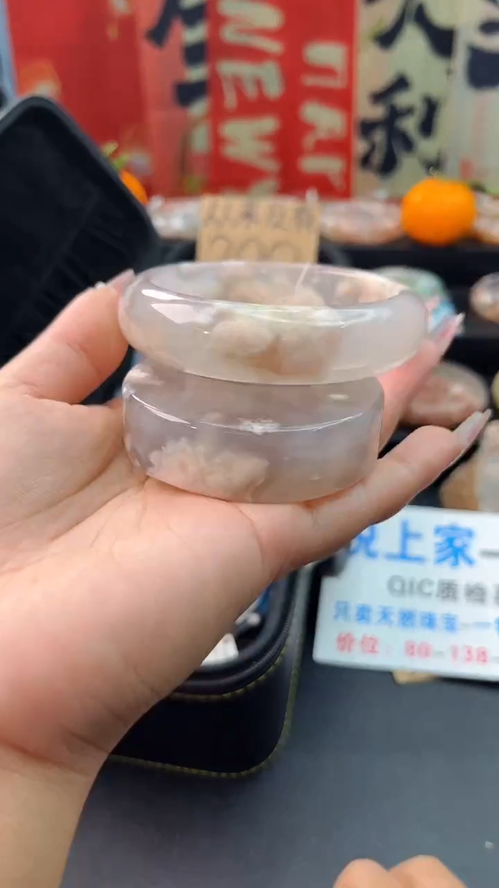 【闪购商品】石英质玉手镯未镶嵌赠送镯心（63圈口）