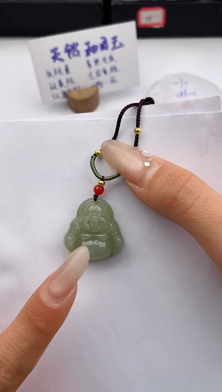 【闪购商品】和田玉颈饰未镶嵌99微色差T佛公