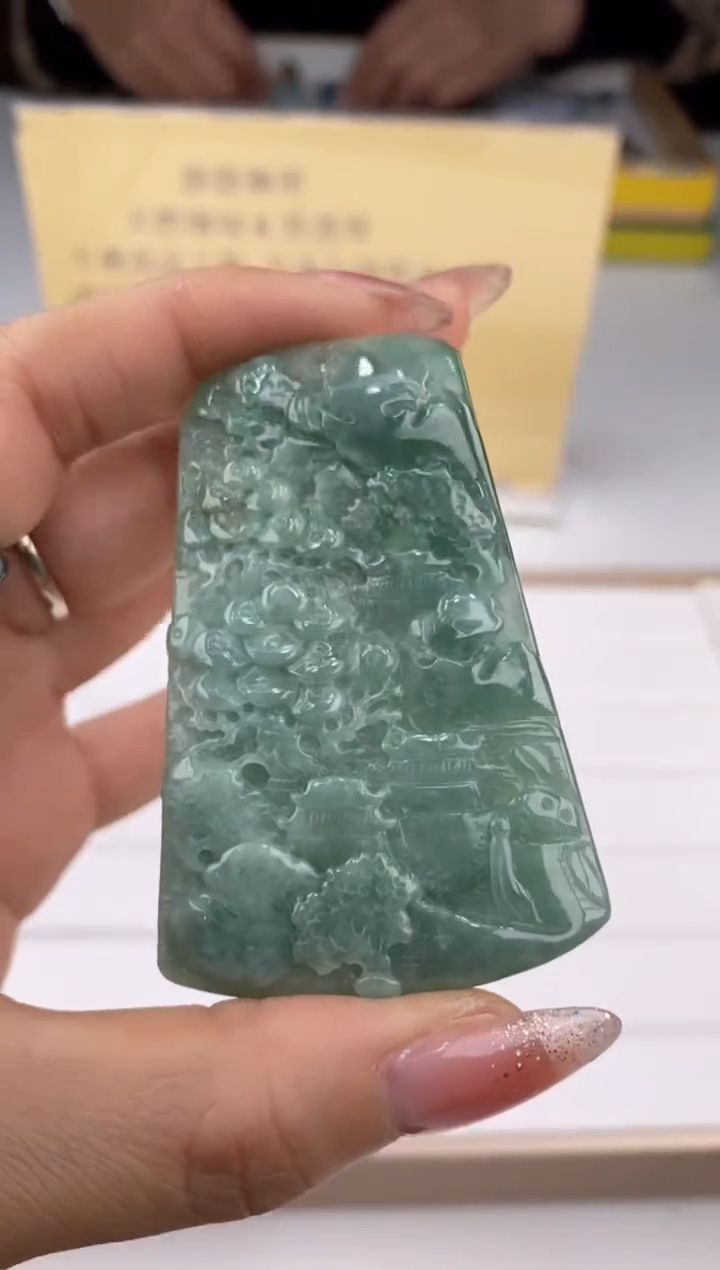 【闪购商品】翡翠吊坠(赠链)未镶嵌26705/静静聊翠