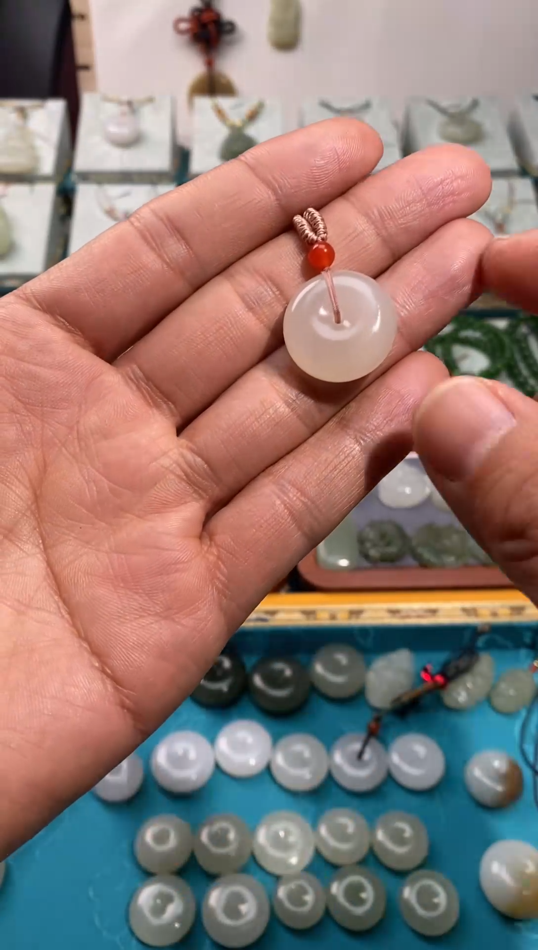 【闪购商品】和田玉颈饰未镶嵌藕粉平安扣