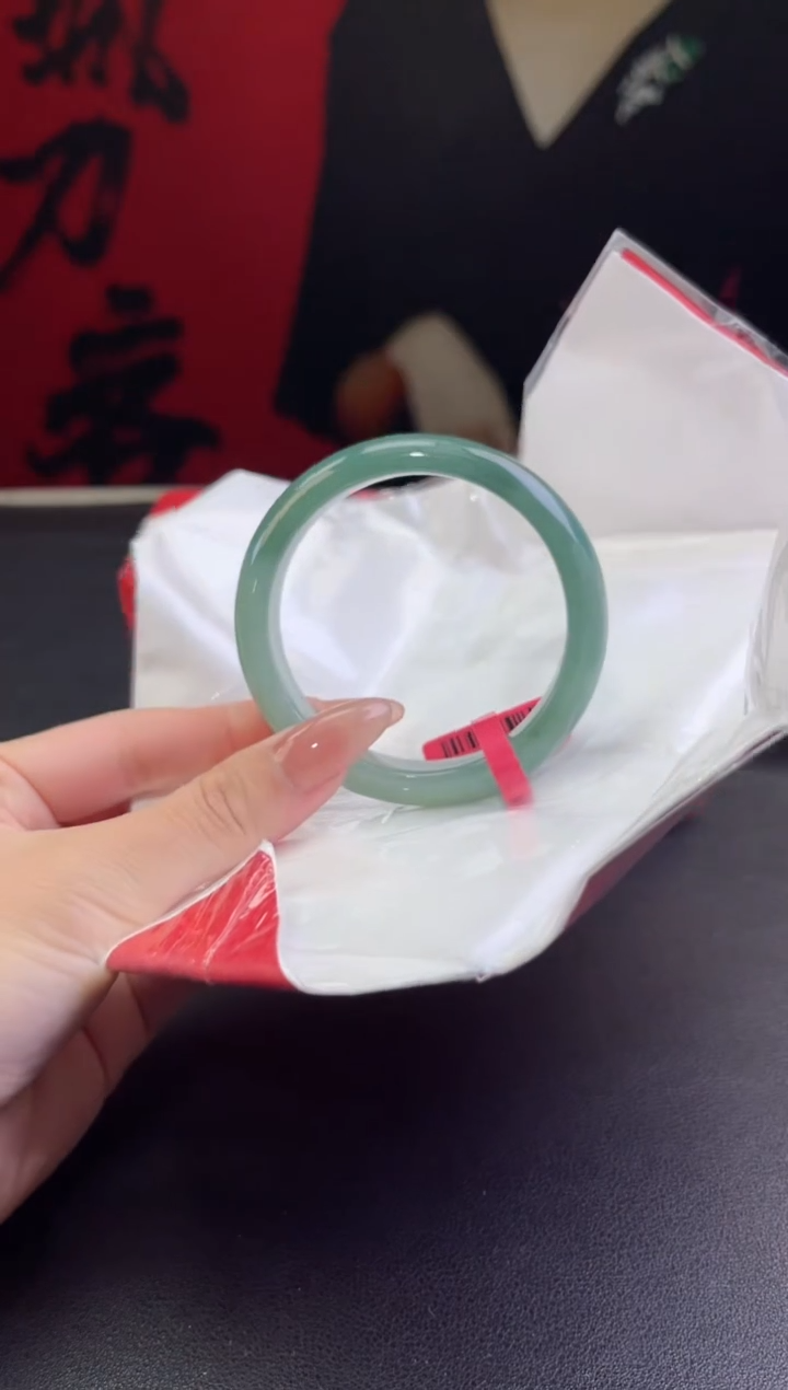 【闪购商品】翡翠手镯未镶嵌1翡翠手镯