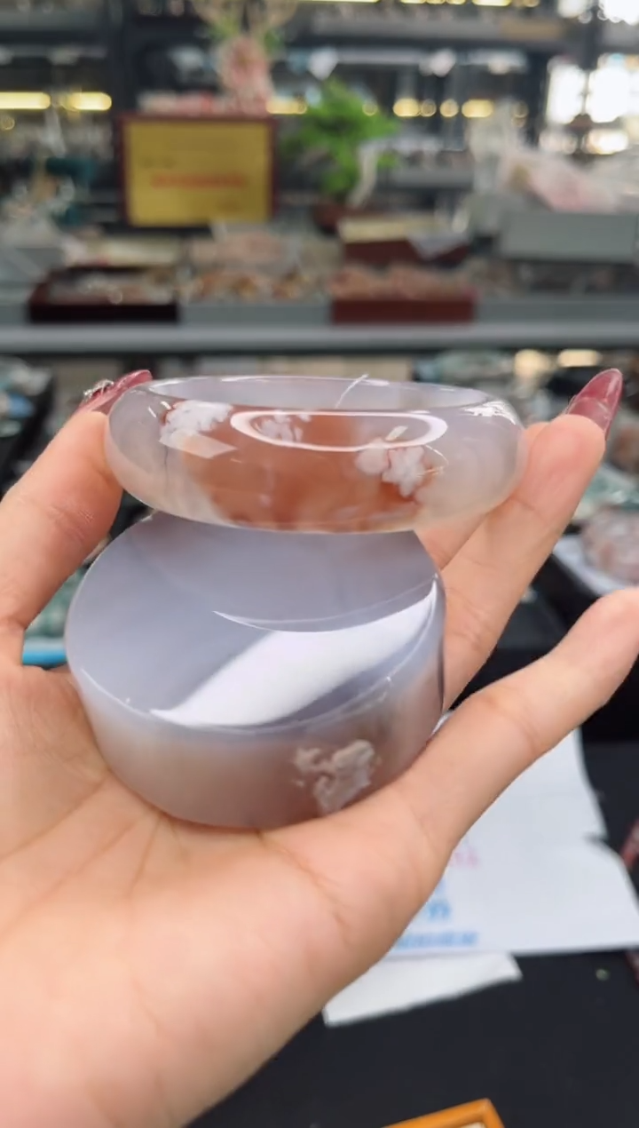 【闪购商品】石英质玉手镯未镶嵌59圈口（赠品镯心）6504013