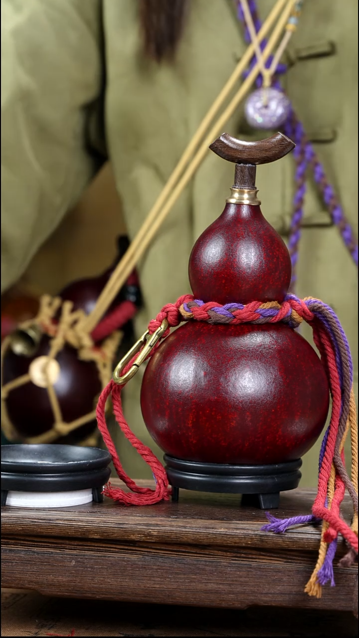 YC003简约大漆款天然酒葫芦（一物一拍）