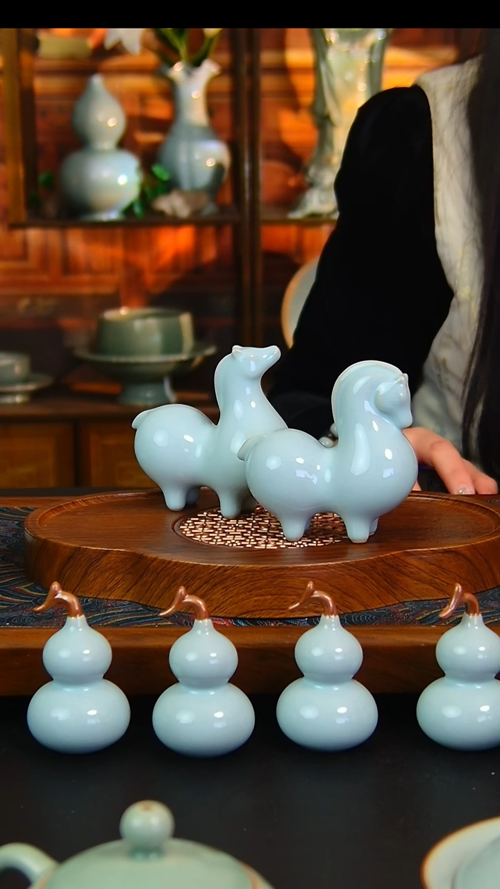 瓷片唐马一对，全品，，，，