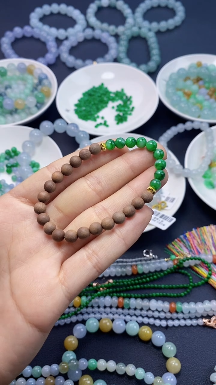 【闪购商品】翡翠散珠卡5加辣绿珠