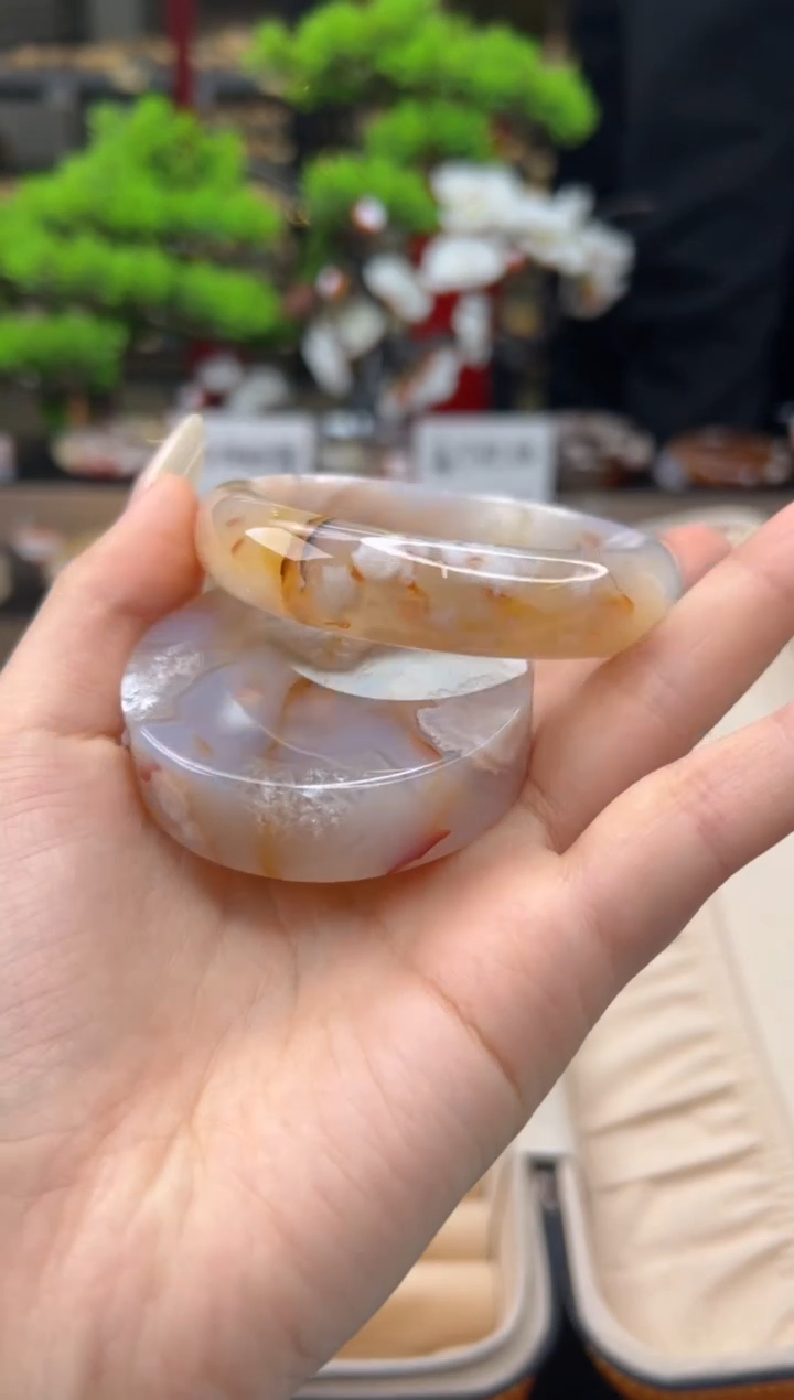 【闪购商品】石英质玉未镶嵌手镯58圈口（赠送镯心）21257