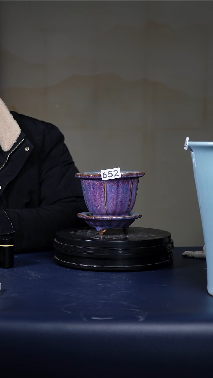 其他瓷华**淘652号宋钧菱花式花盆