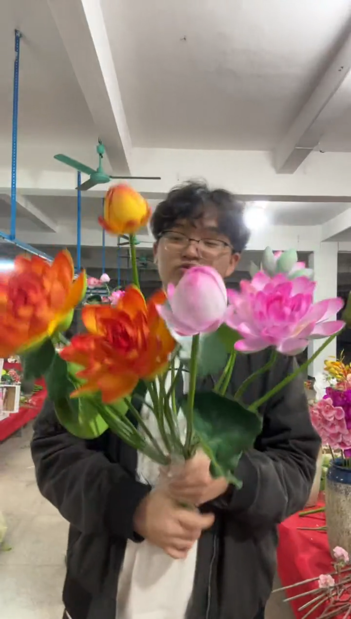 【闪购商品】仿真花朵2束