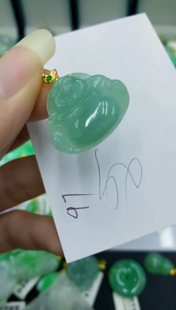 翡翠未镶嵌颈饰11111111111