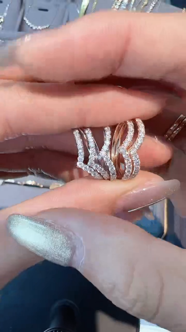 【闪购商品】钻石戒指/指环18K金镶嵌多样性发一