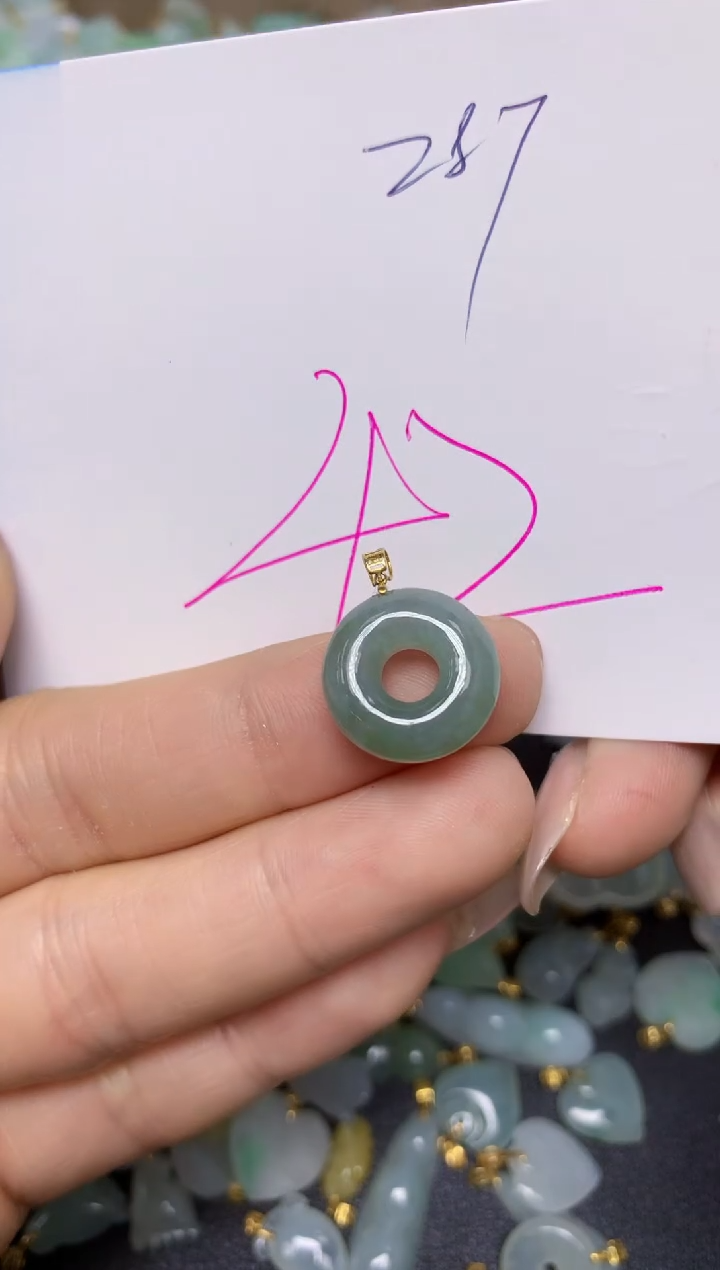 【闪购商品】翡翠挂件18K金镶嵌 天然翡翠A货