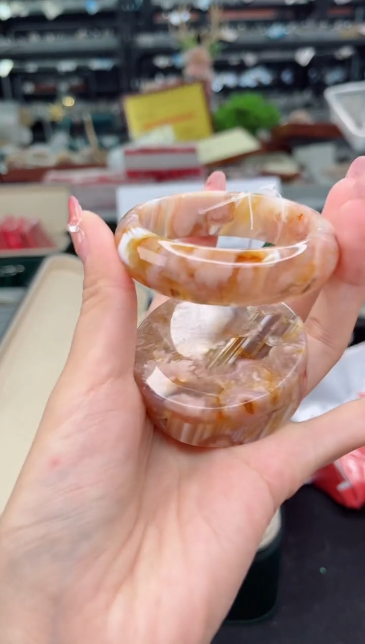 石英质玉未镶嵌手镯52圈口（赠品镯心）3659007