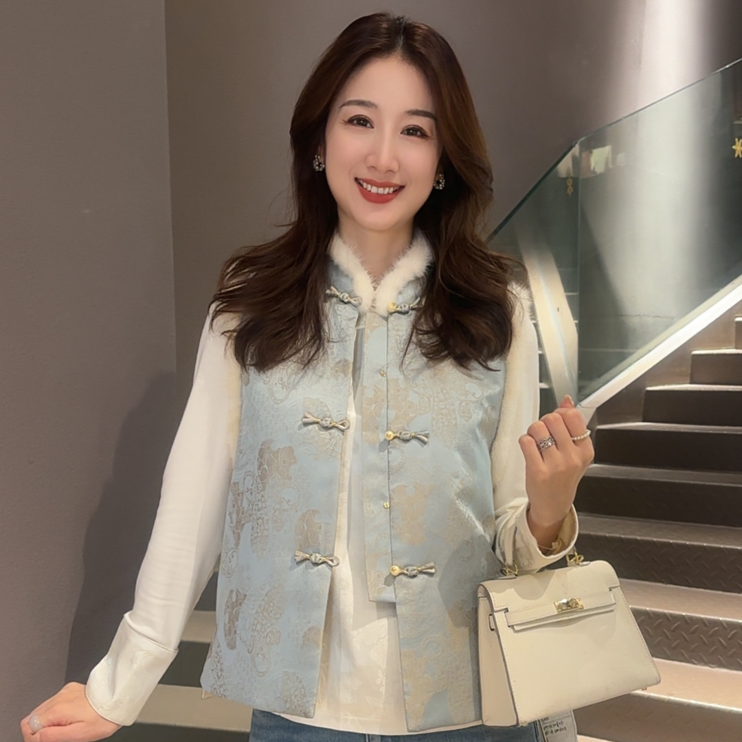 《七七定制》冬款时尚百搭显瘦加厚夹棉女马甲6755