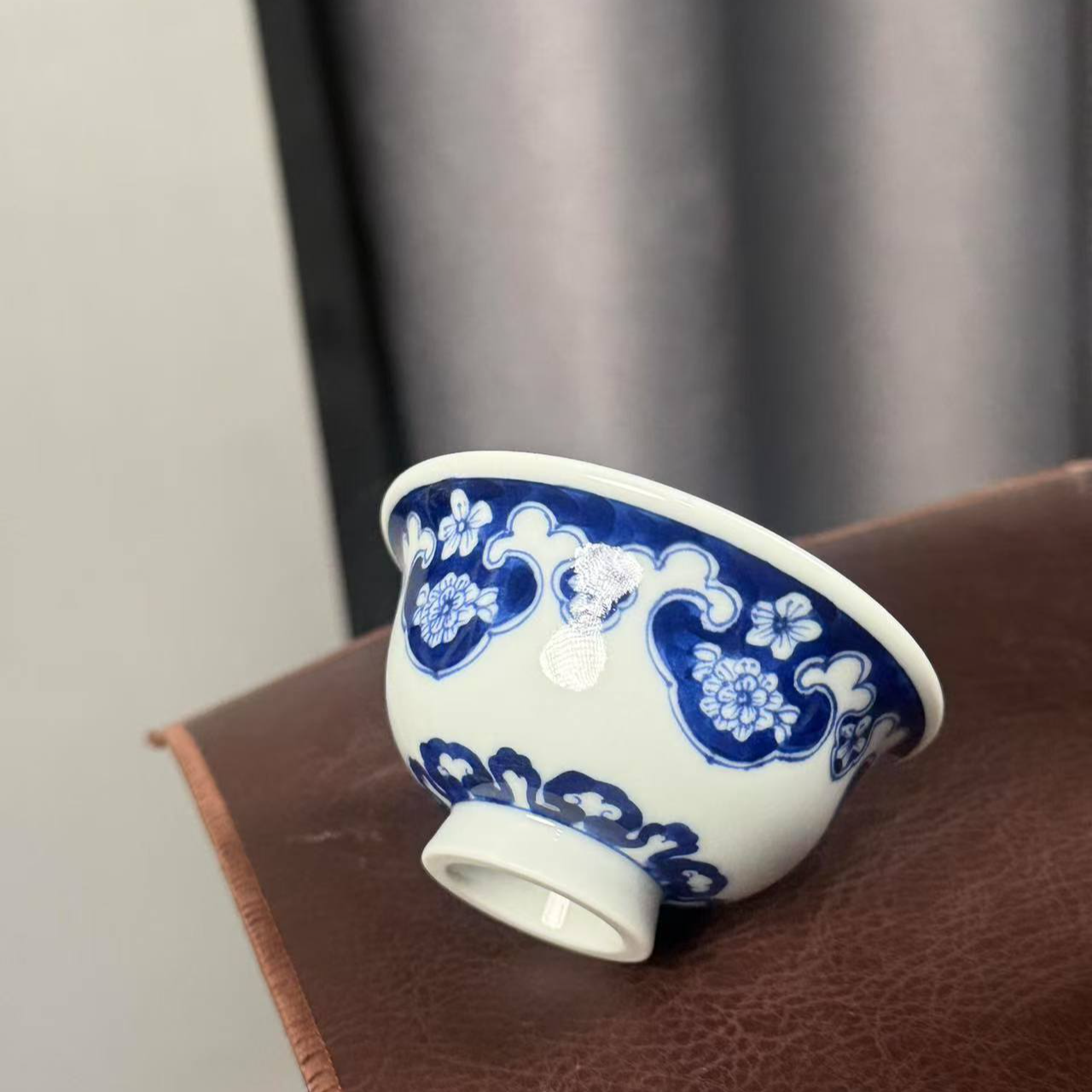 有瑕疵宝相花小压手杯