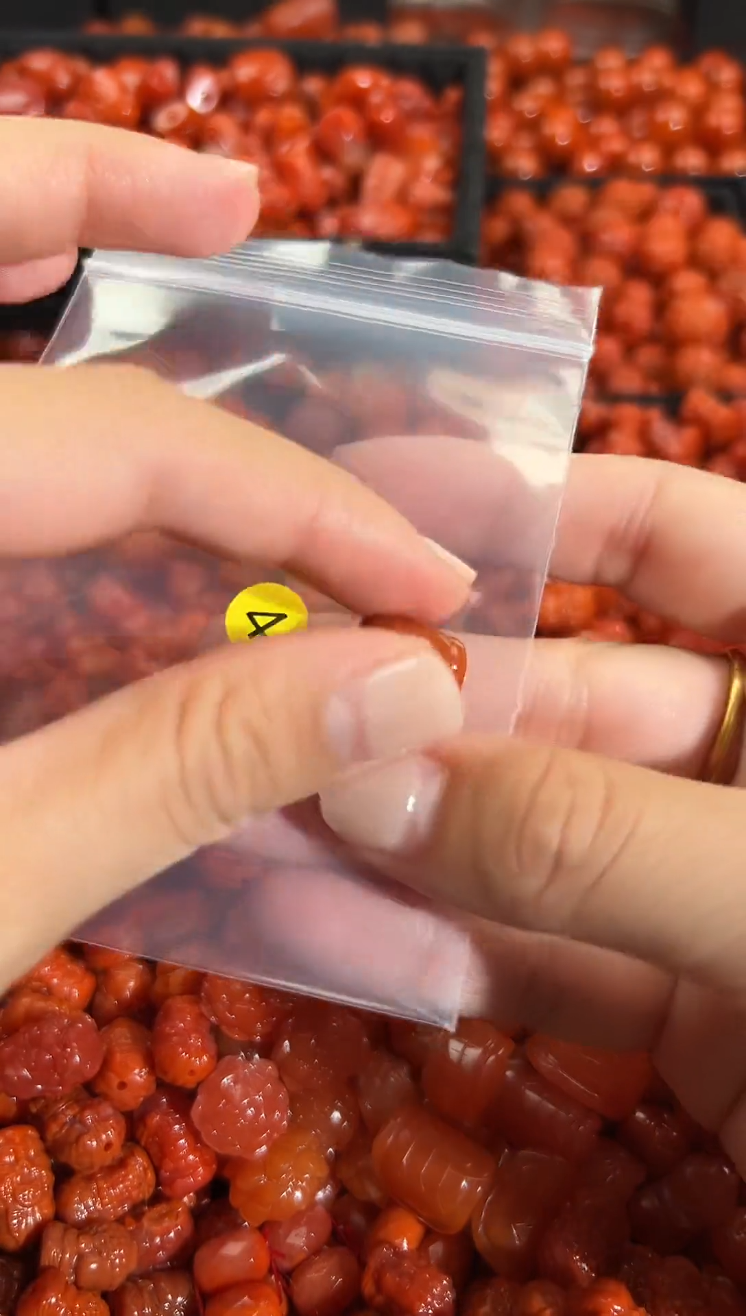 颈饰未镶嵌南红玛瑙1