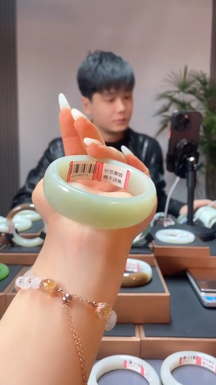 【闪购商品】和田玉手镯未镶嵌57且末蓝36085275