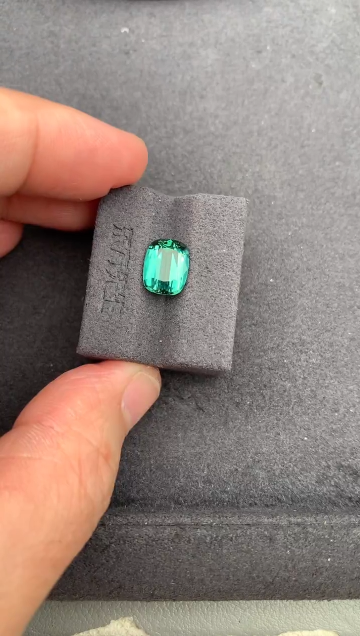 未镶嵌珠宝半成品碧玺2.4ct碧玺lagoon  定制 BF