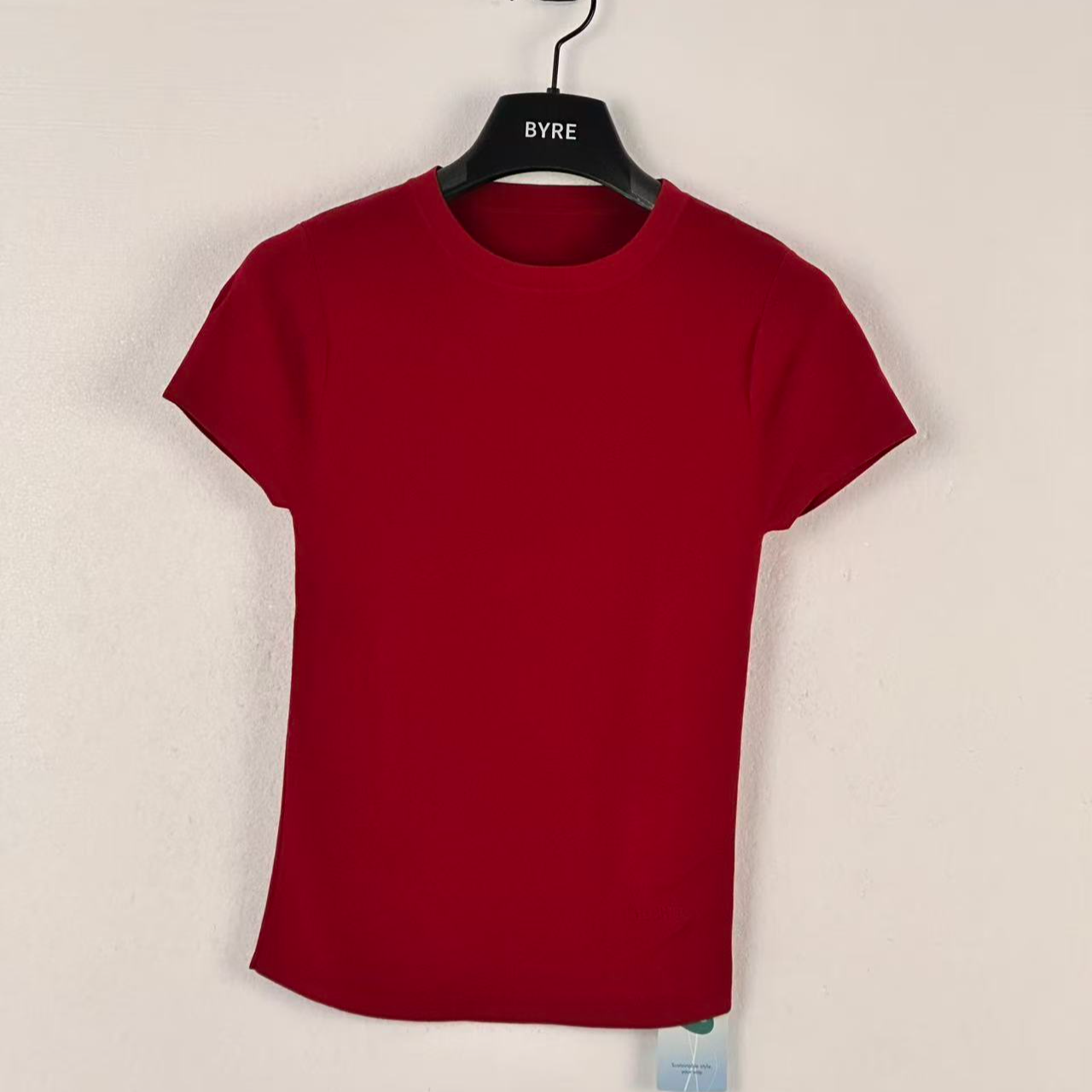 红色打底T恤 DD023