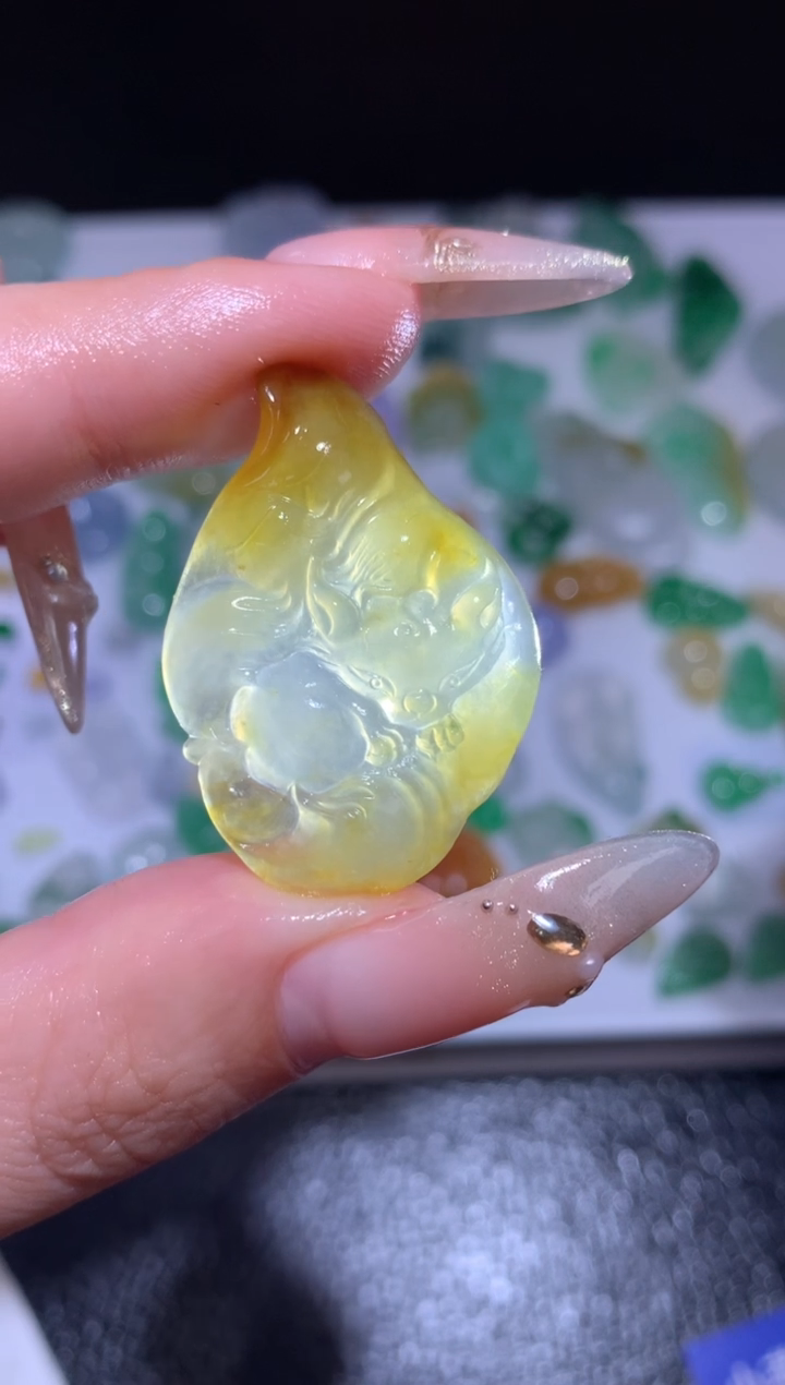 未镶嵌定制翡翠九尾狐